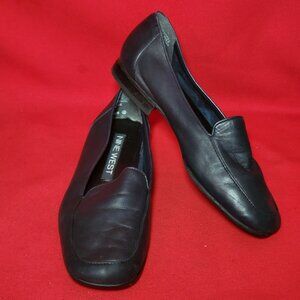 Nine West Leather Navy Blue Slip On Flat Shoes 5 1/2 M